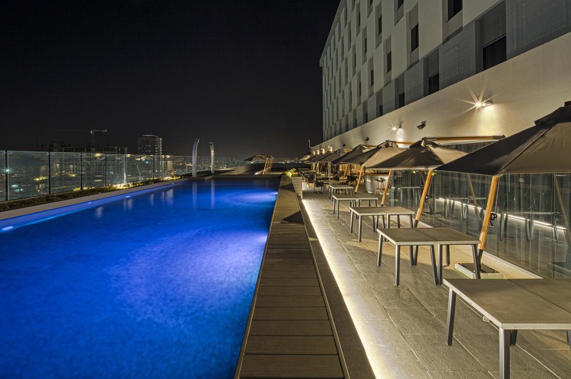 Movich Buro 51 Hotel Barranquilla  Exterior foto The swimming pool at the hotel